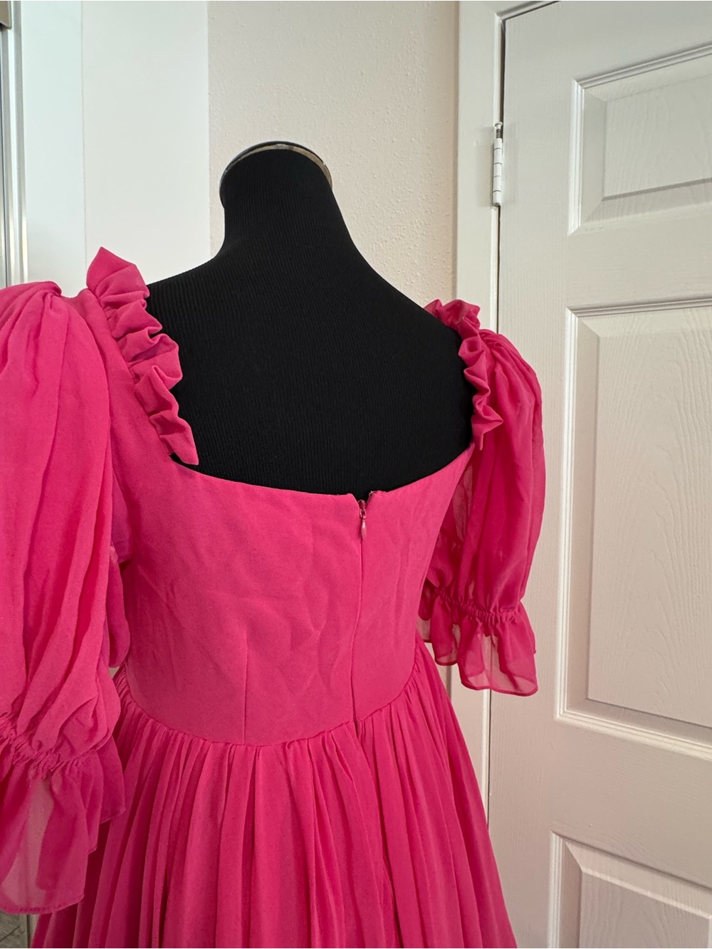 Fuchsia Puff-Sleeve Ruffle Midi Dress - Picture 4 of 4
